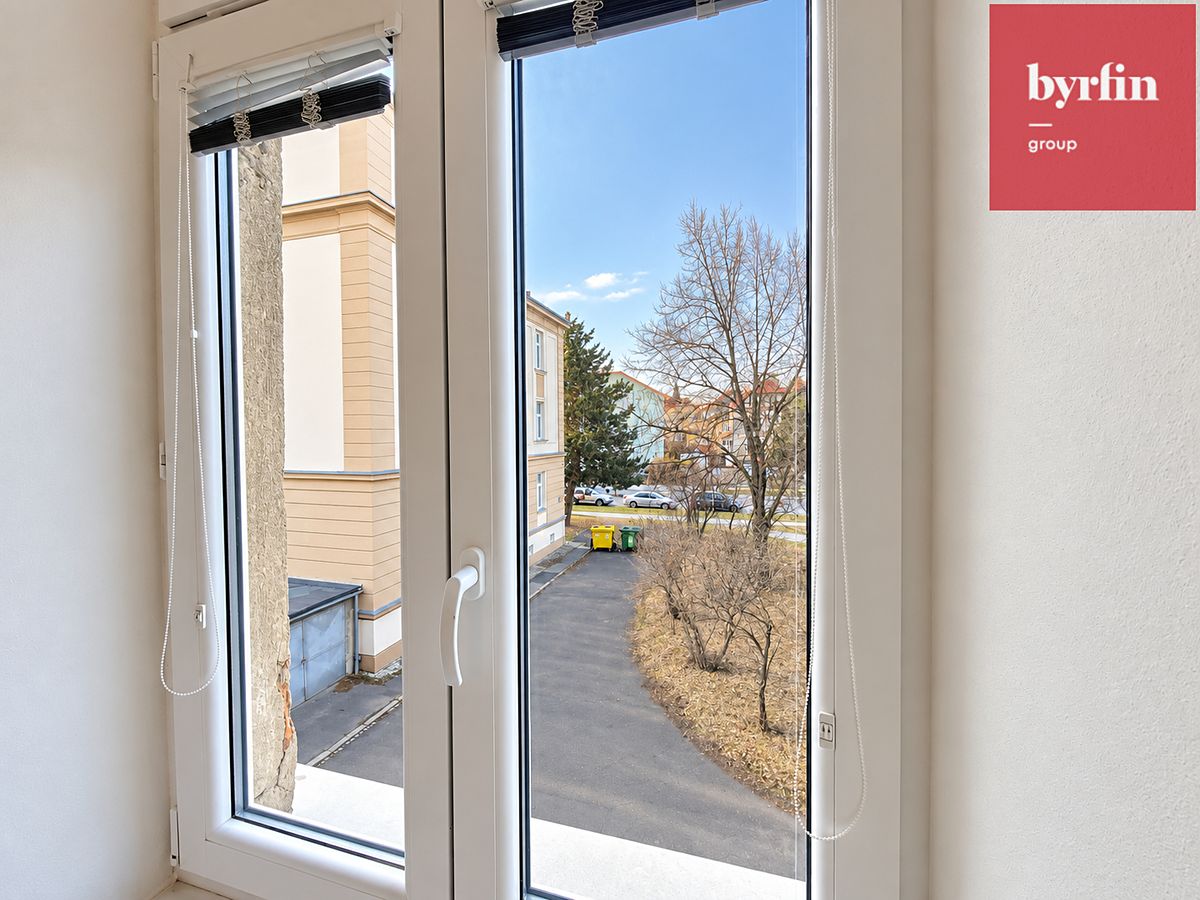Pronájem bytu 2+1 79 m² – fotografie 3
