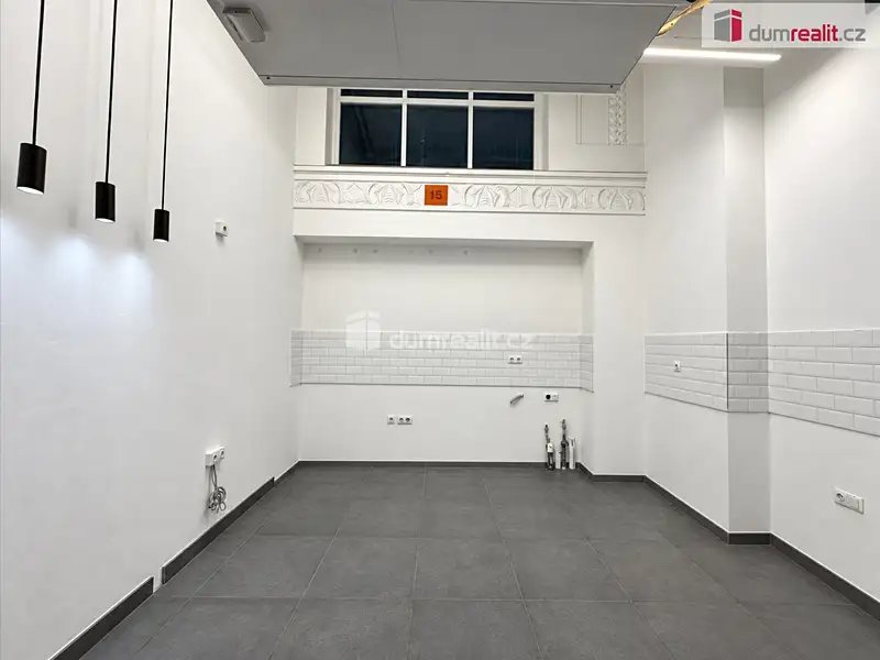 Pronájem obchodního prostoru 14 m², Brno – náhled fotky 1