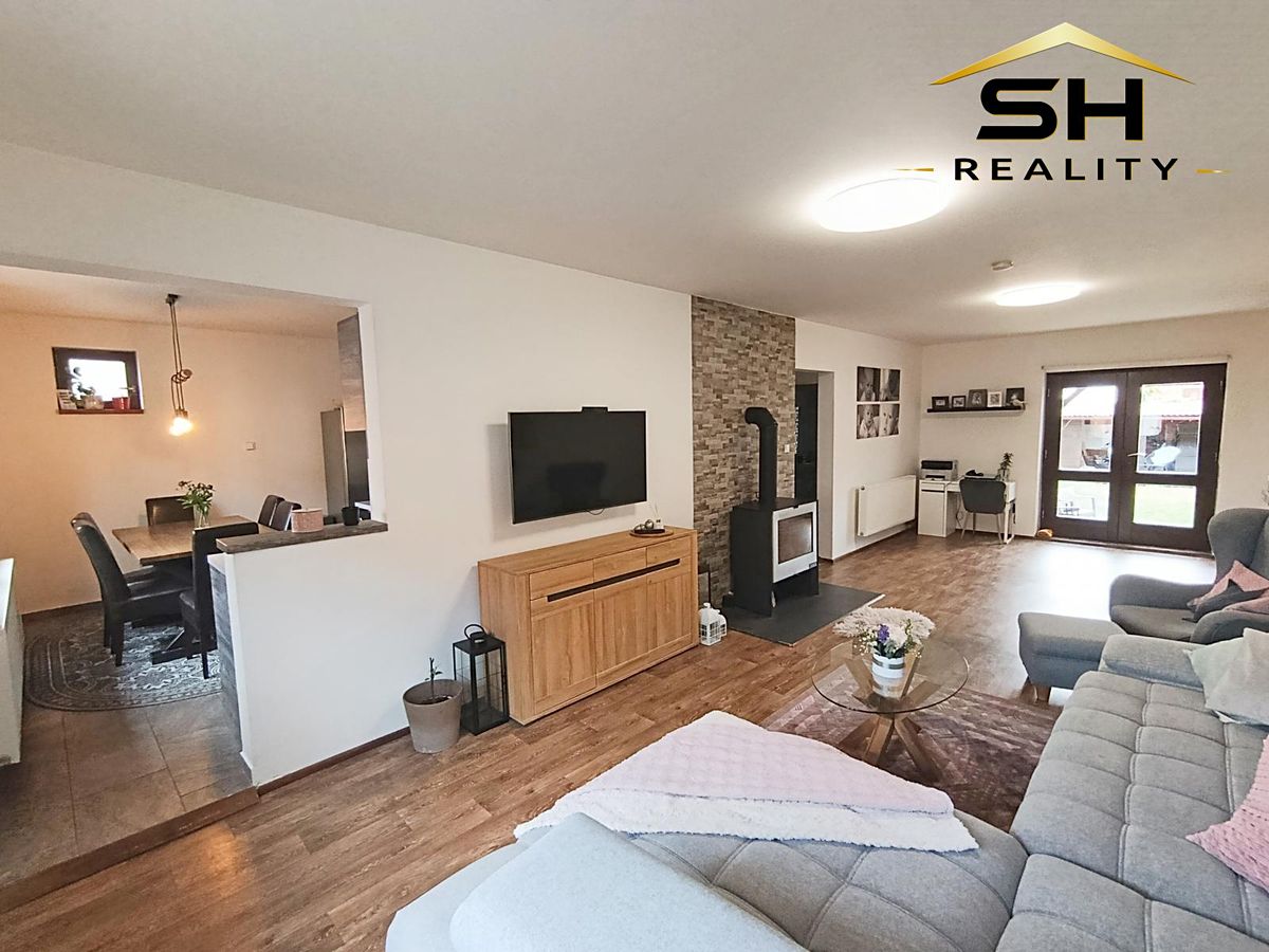 Prodej rodinného domu 146 m², pozemek 286 m² – fotografie 3