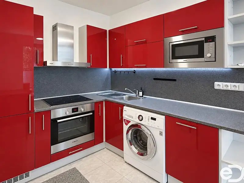 Pronájem bytu 2+kk 41 m², Praha – náhled fotky 2