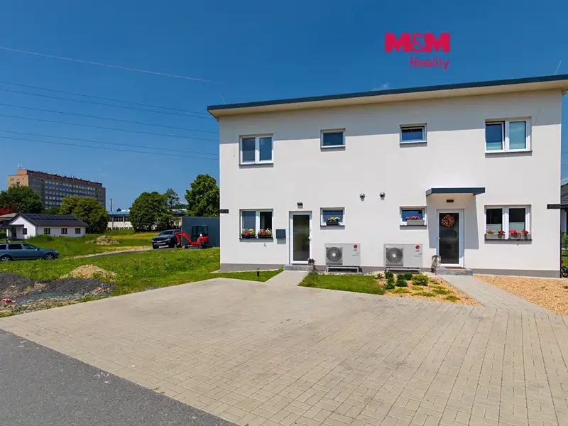 Prodej rodinného domu 86 m², pozemek 749 m², Dobrá – náhled fotky 1