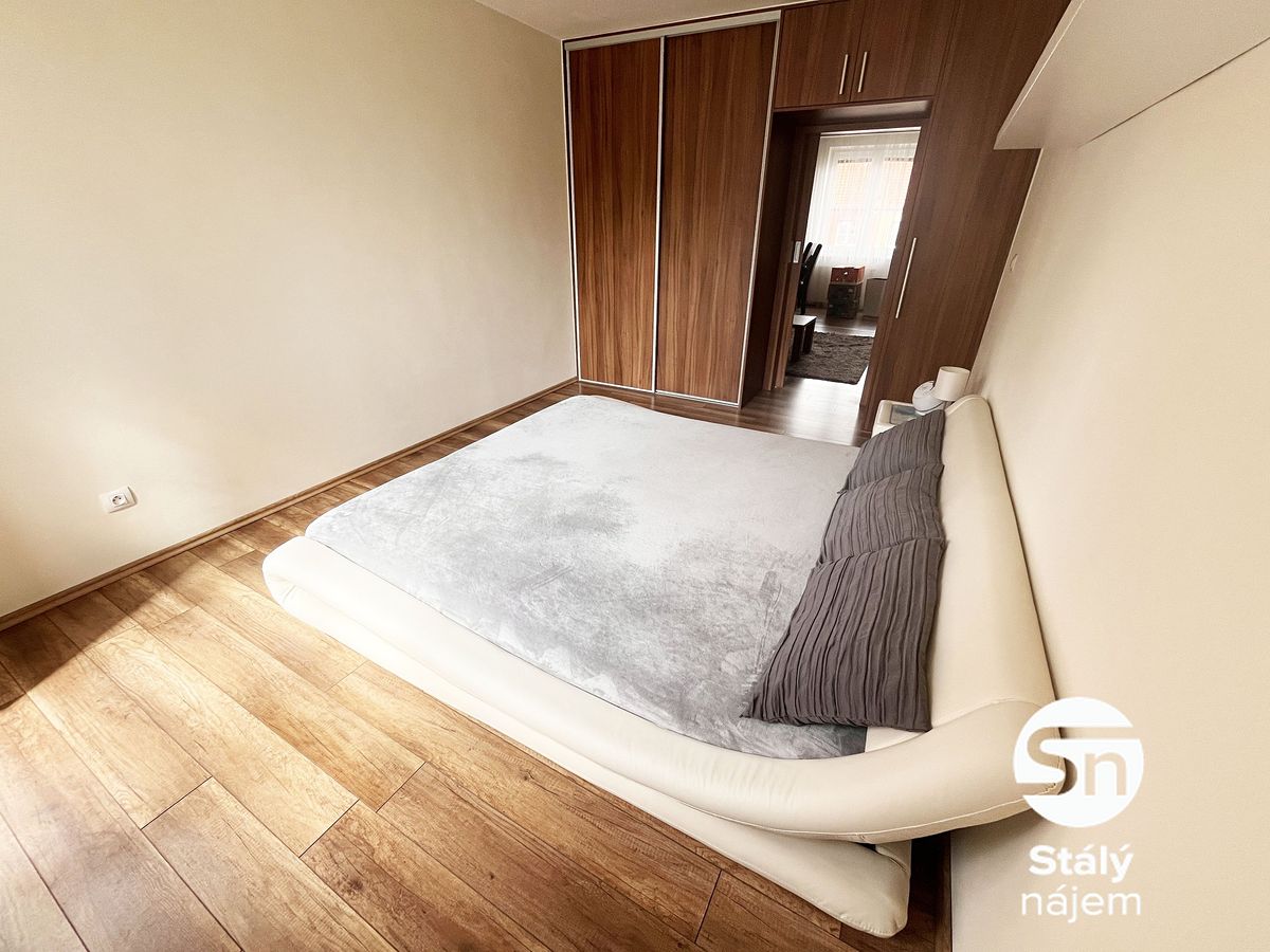 Pronájem bytu 2+kk 55 m² – fotografie 2
