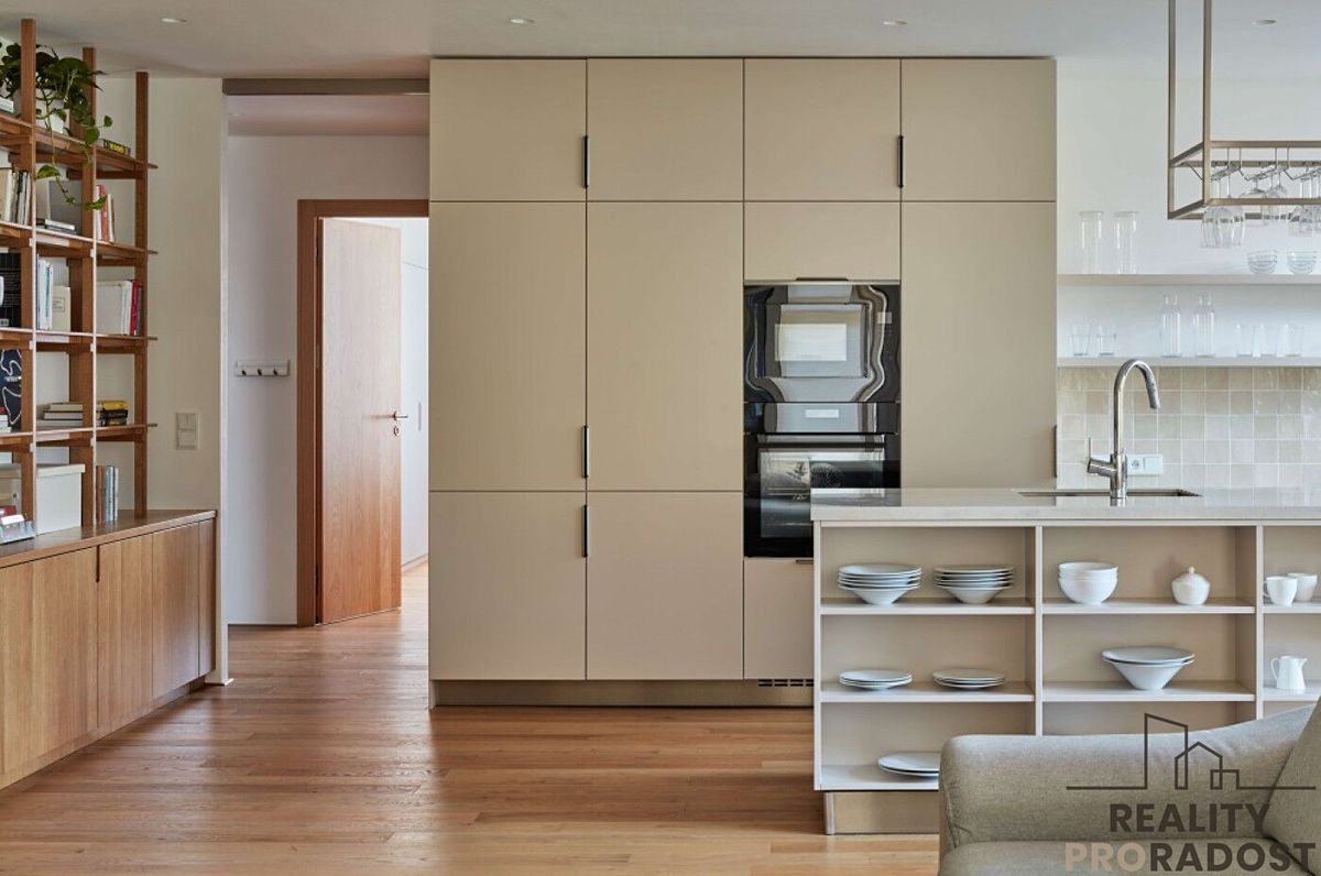 Pronájem bytu 3+kk 113 m² – fotografie 2