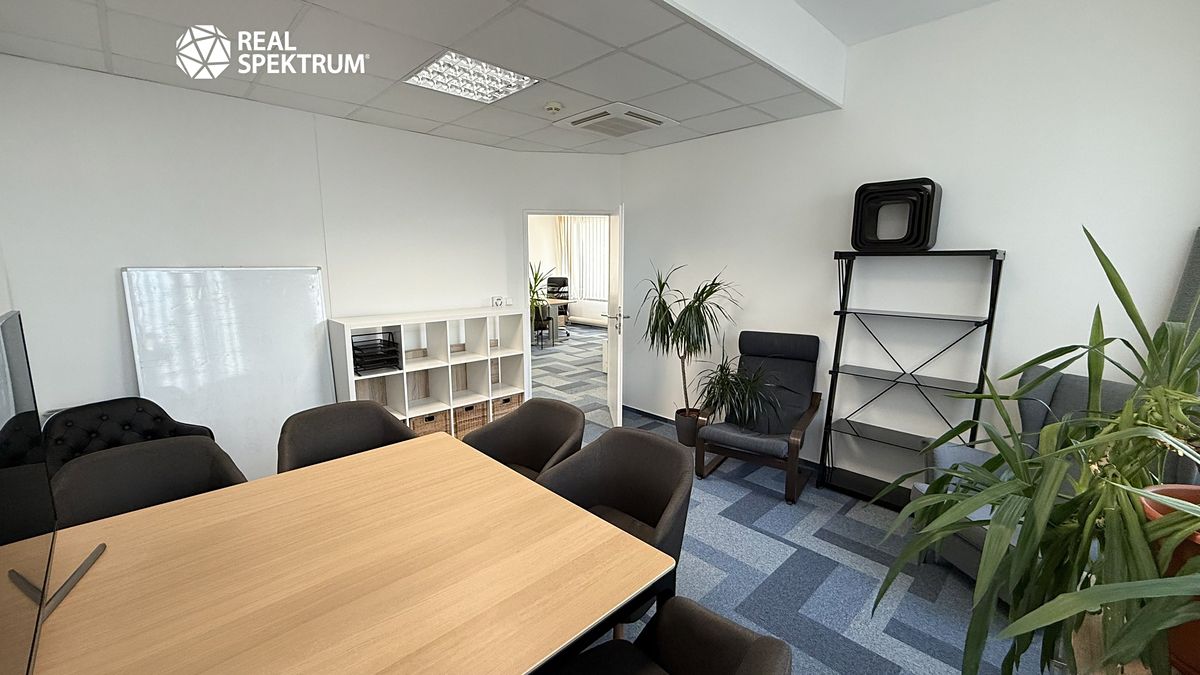 Pronájem kanceláře 68 m² – fotografie 5