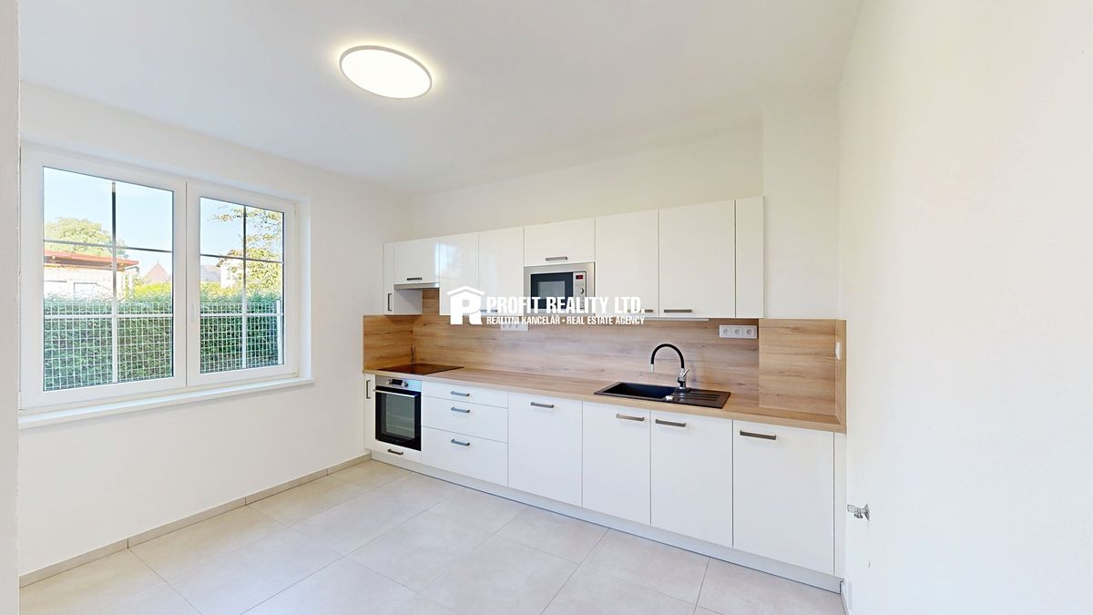 Prodej rodinného domu 213 m², pozemek 316 m² – fotografie 4