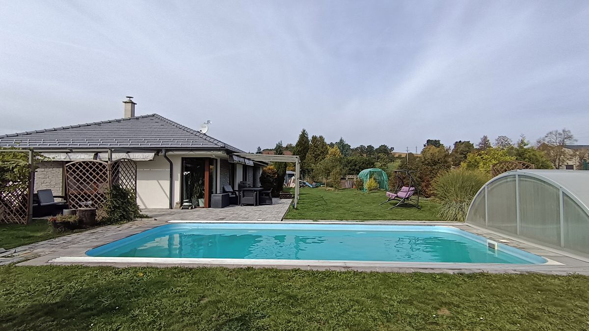 Prodej rodinného domu 112 m², pozemek 1109 m² – fotografie 3