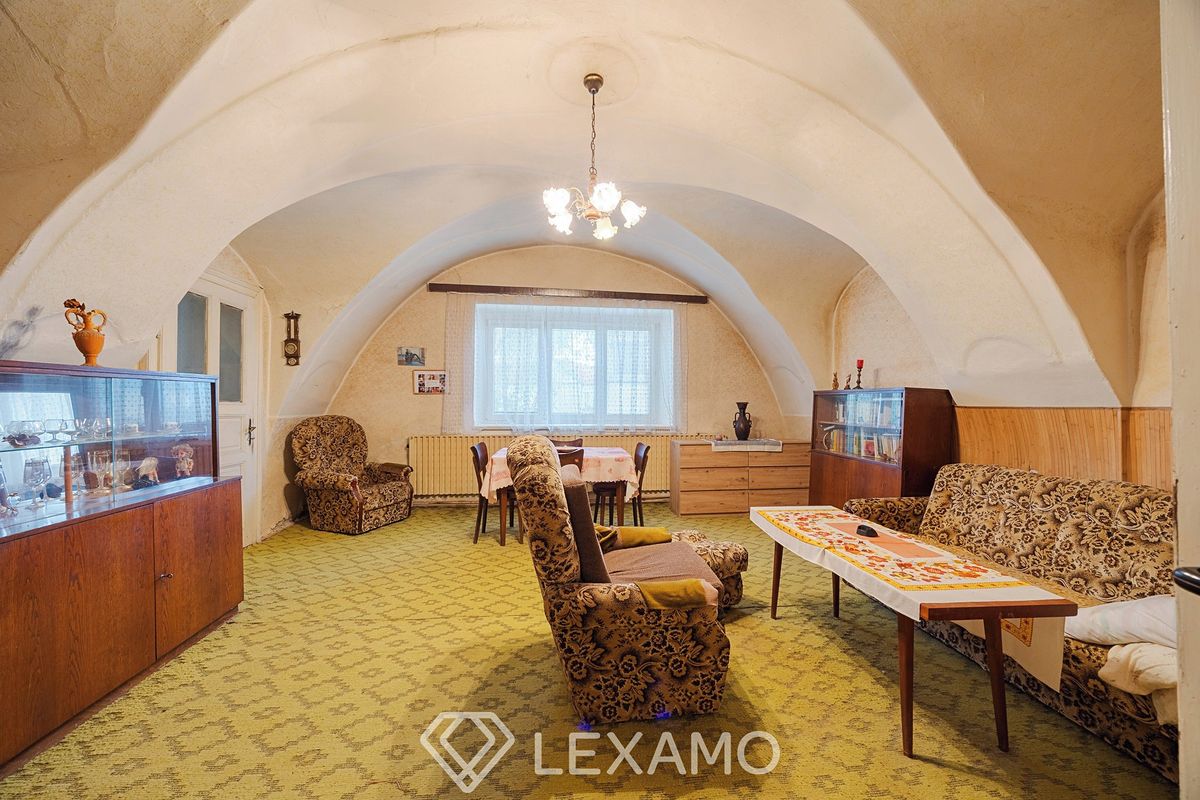 Prodej rodinného domu 150 m², pozemek 2037 m² – fotografie 4