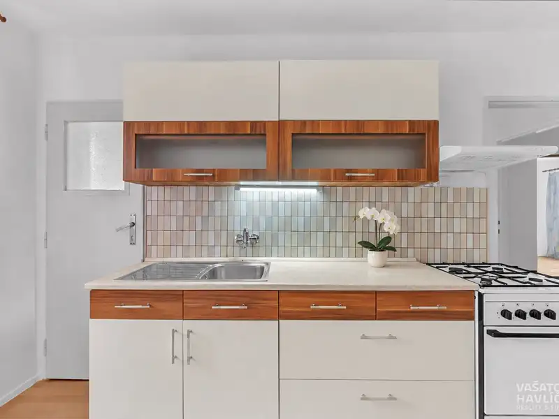 Pronájem bytu 2+1 55 m², Hradec Králové – náhled fotky 2