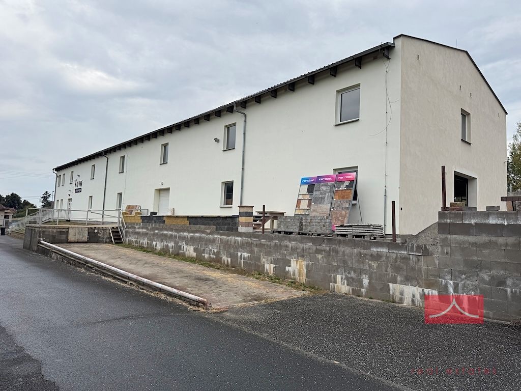 Prodej komerční nemovitosti 1095 m² – fotografie 5