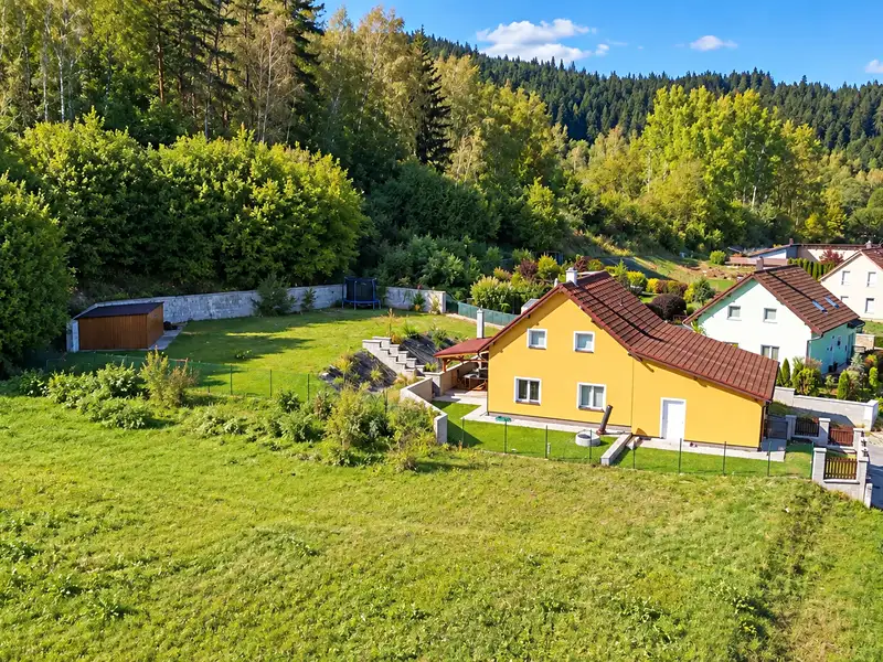 Prodej rodinného domu 196 m², pozemek 1327 m², Větřní – náhled fotky 1