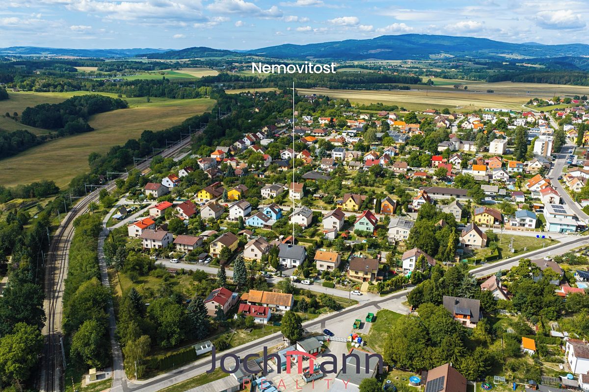 Prodej rodinného domu 234 m², pozemek 747 m² – fotografie 4