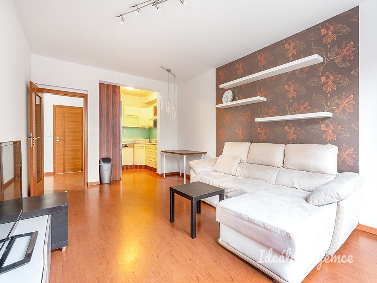 Pronájem bytu 2+kk 60 m² – fotografie 2