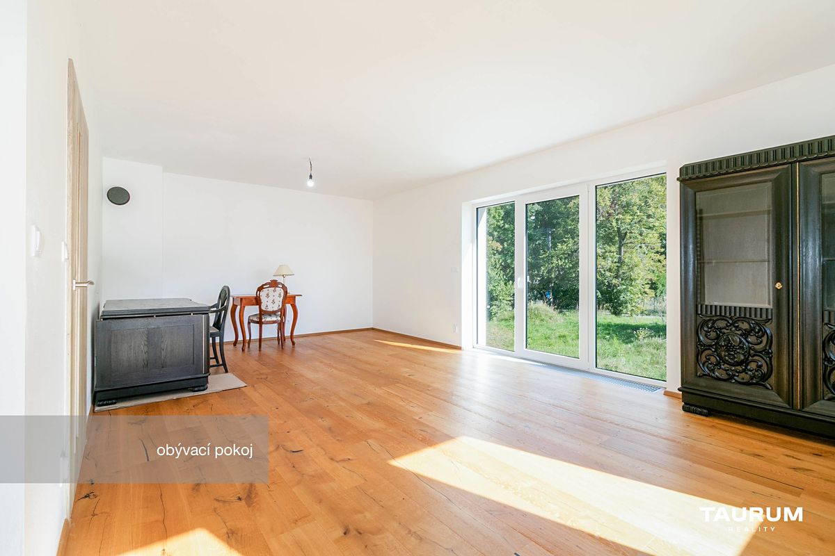 Prodej rodinného domu 164 m², pozemek 981 m² – fotografie 5