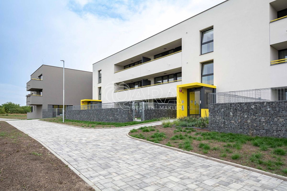 Pronájem bytu 2+kk 52 m²