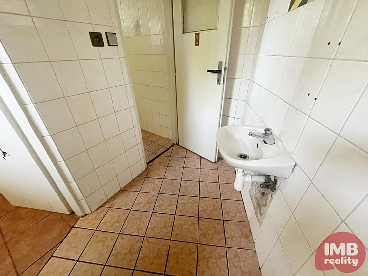 Gewerbefläche zum Kauf, 140 m² (16 von 23)