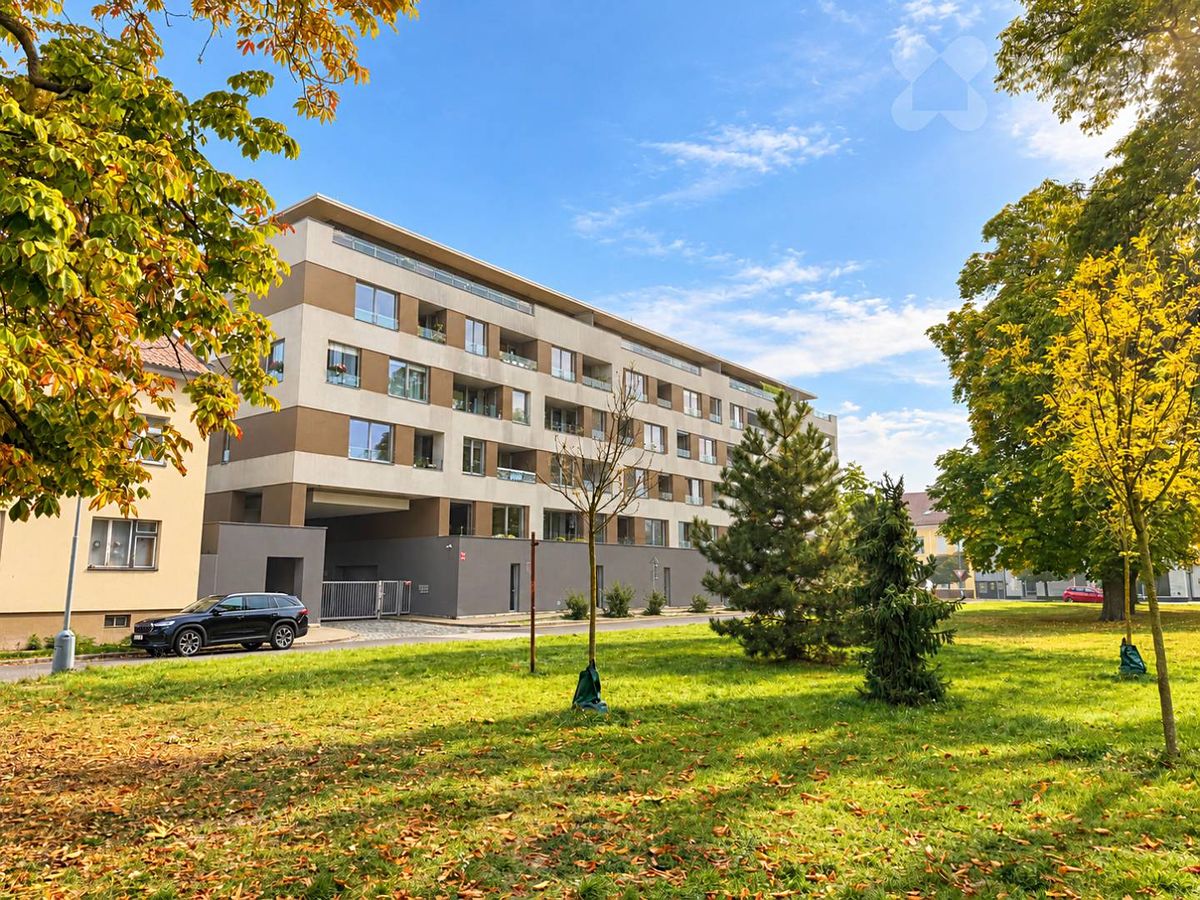 Pronájem bytu 2+kk 55 m²
