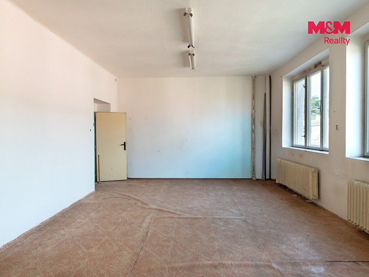Prodej komerčního prostoru, 2 640 m² (23 z 30)