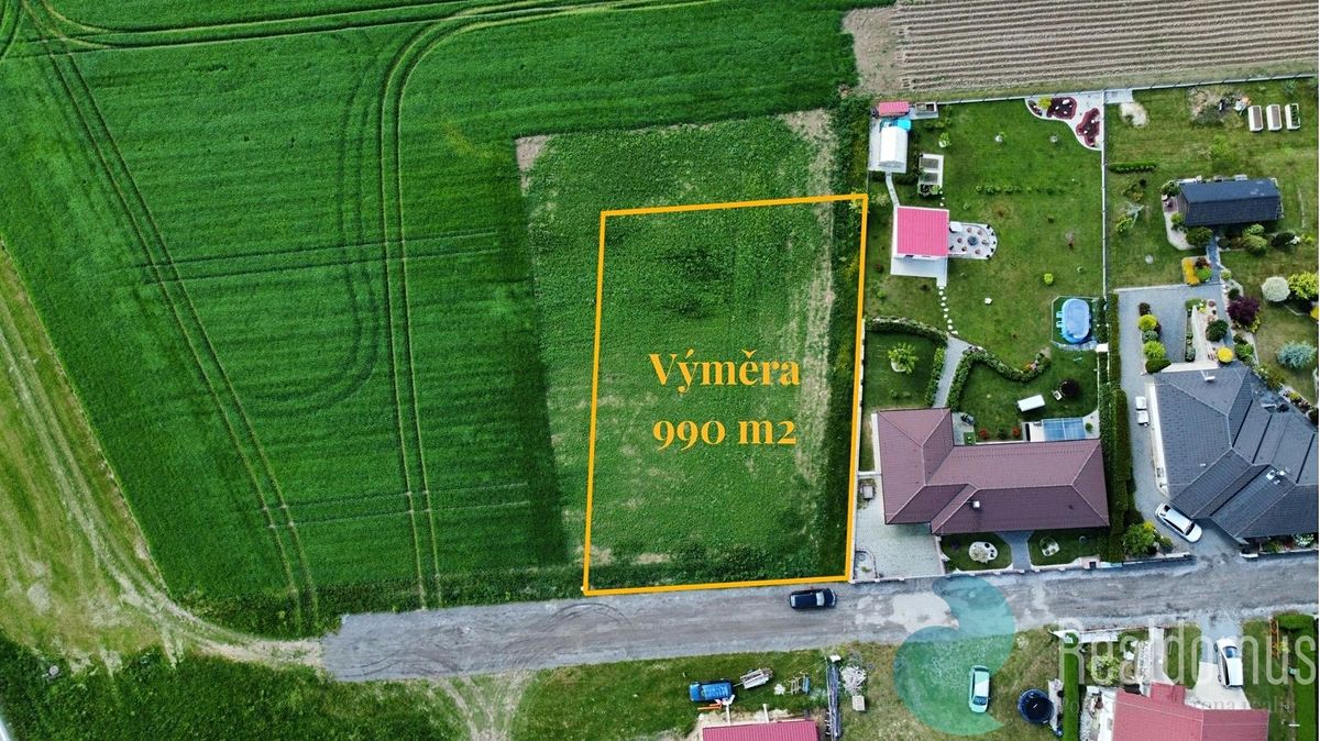Prodej stavebního pozemku 990 m², Kaplice – fotka 1 z 3