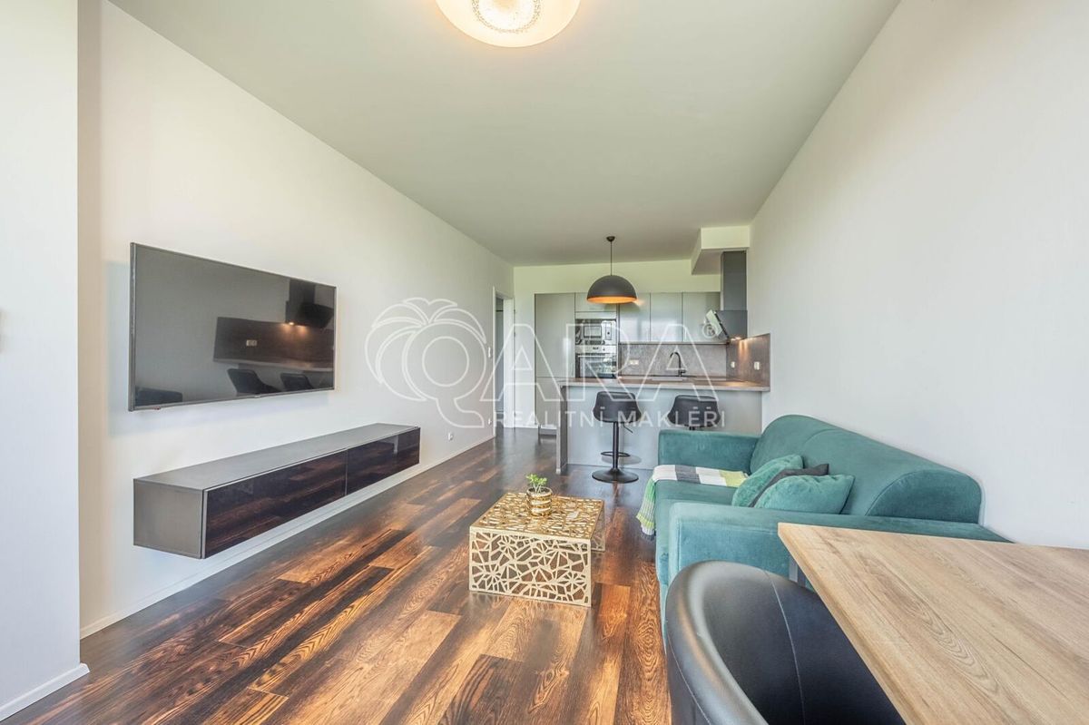 Pronájem bytu 2+kk 53 m² – fotografie 4