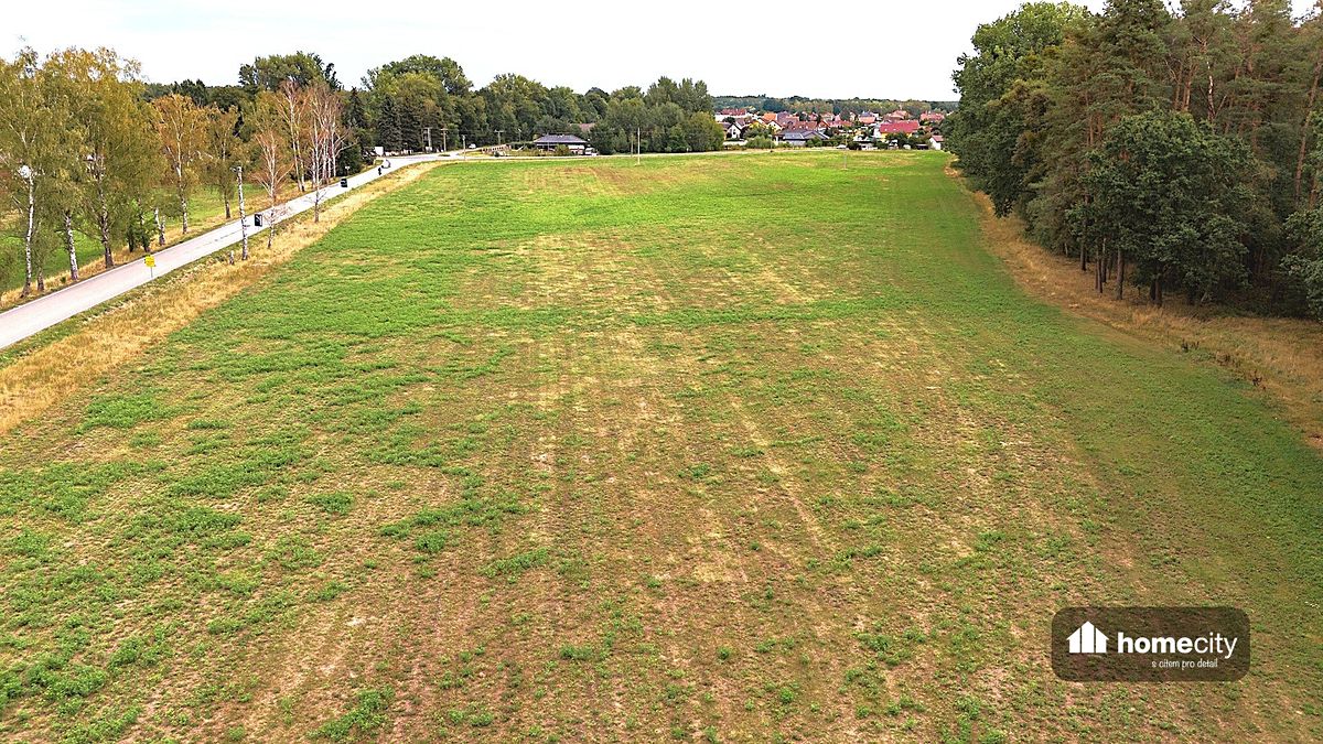 Prodej stavebního pozemku 8557 m² – fotografie 2