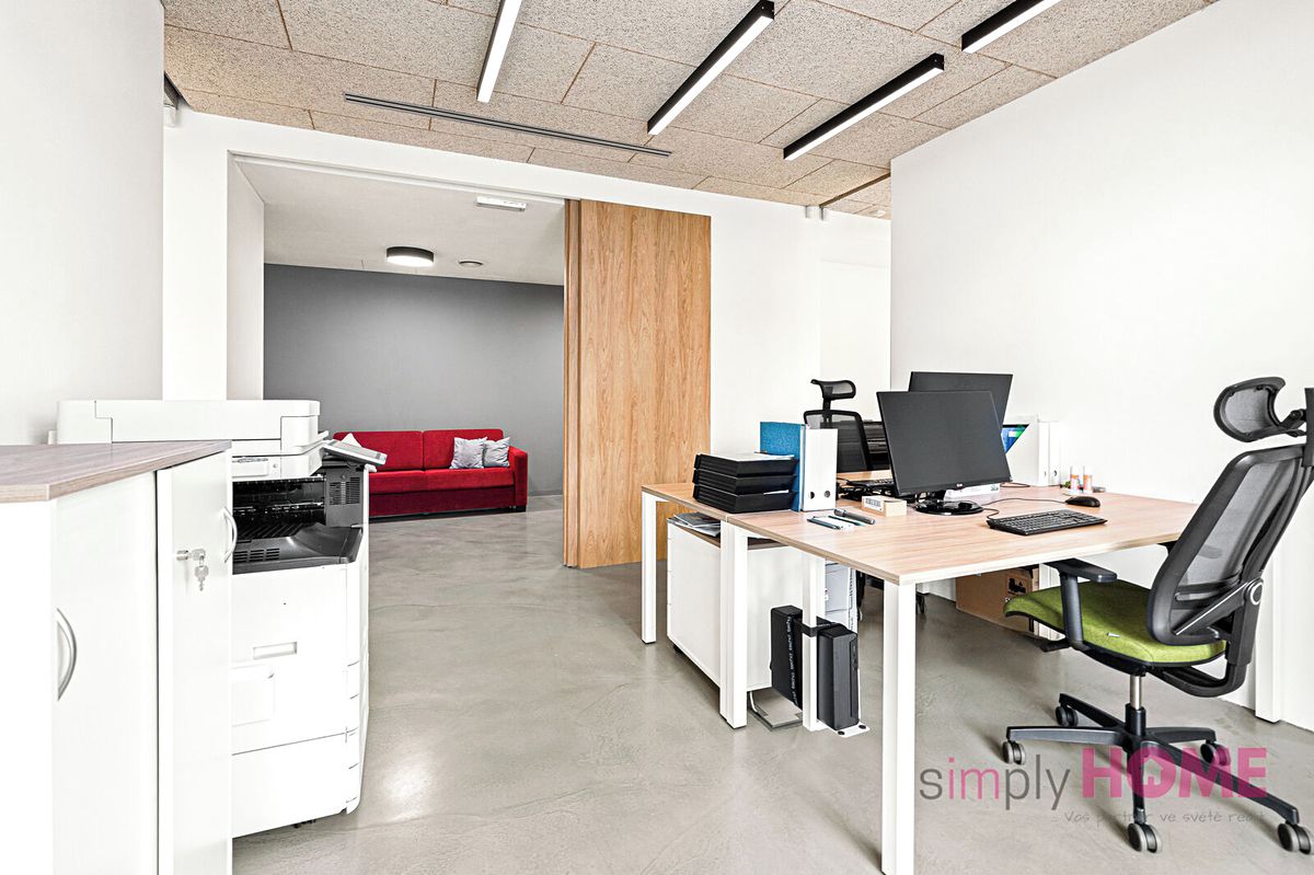 Prodej kanceláře 147 m² – fotografie 2