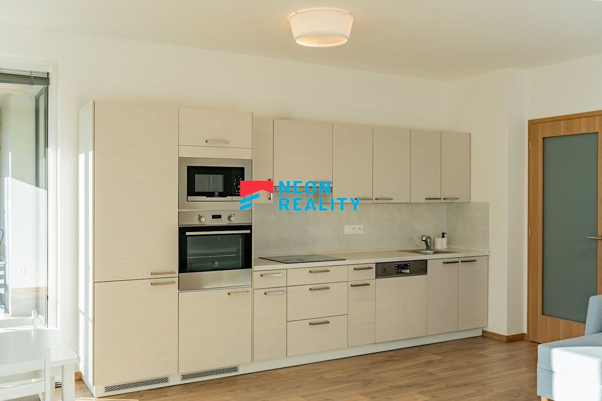 Pronájem bytu 2+kk 58 m² – fotografie 5