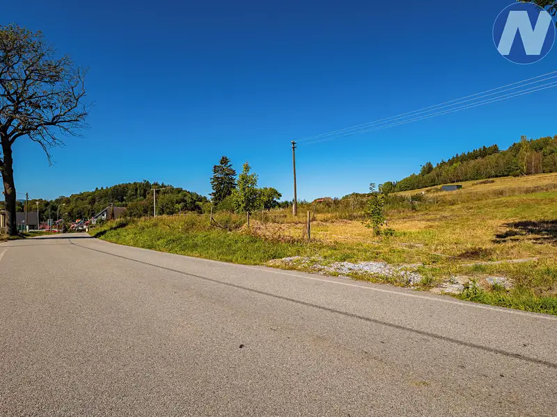 Prodej stavebního pozemku 1714 m², Horní Planá – náhled fotky 3