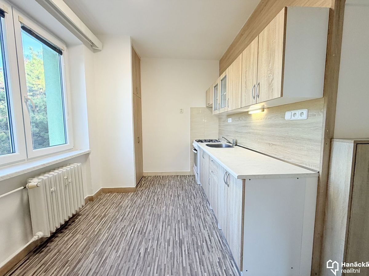 Pronájem bytu 2+1 56 m² – fotografie 3