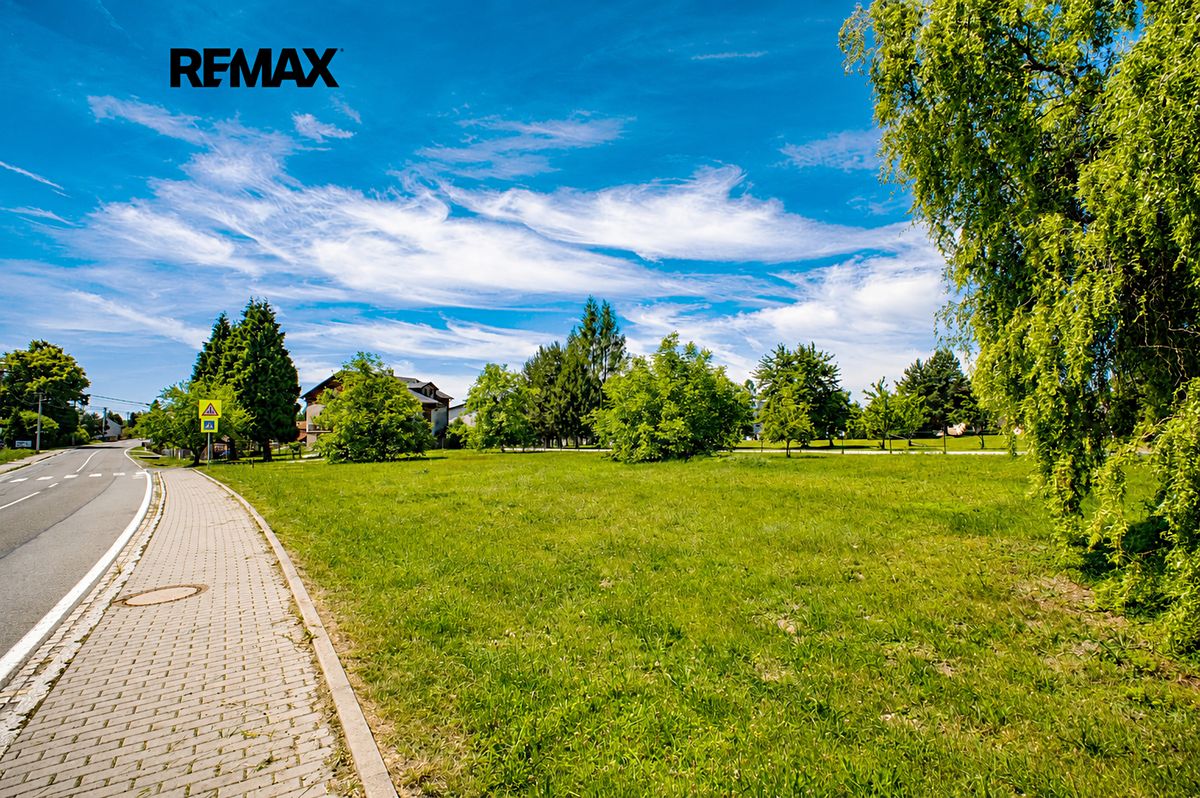 Prodej stavebního pozemku 1848 m² – fotografie 3