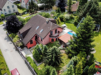 Prodej  rodinného domu 313 m², pozemek 1 106 m²