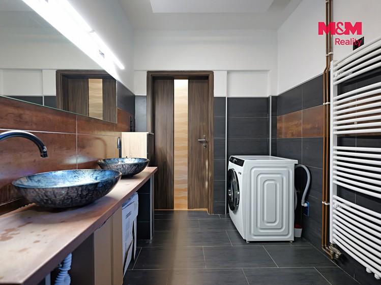 Комерційне приміщення на продаж, 140 м² (16 з 30)