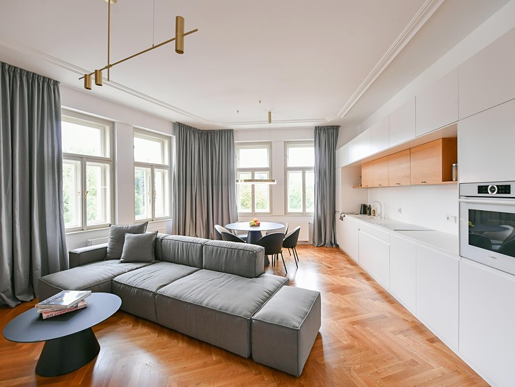 Pronájem bytu 4+kk, 150 m² (27 z 31)