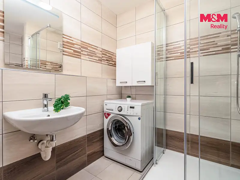 Prodej bytu 3+1 63 m², Praha – náhled fotky 3