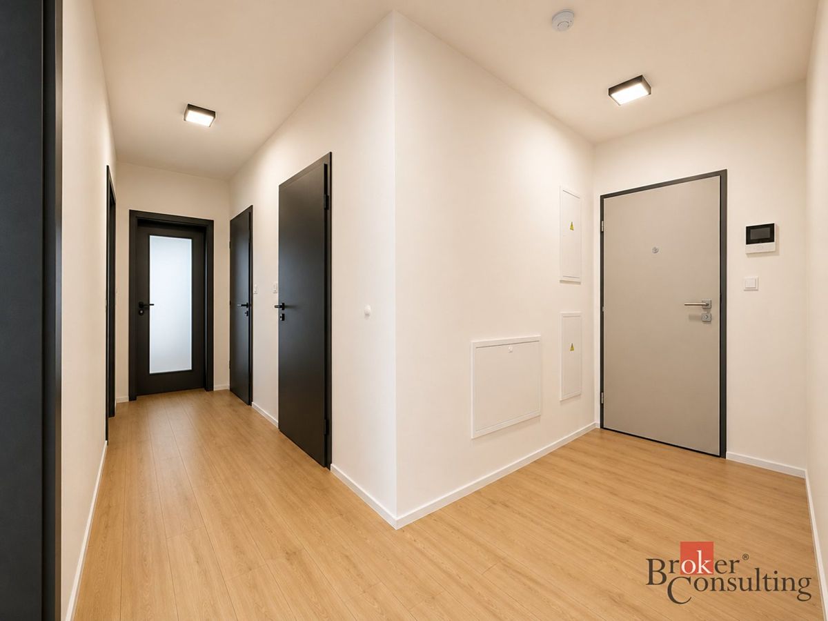 Pronájem bytu 4+kk 88 m² – fotografie 5