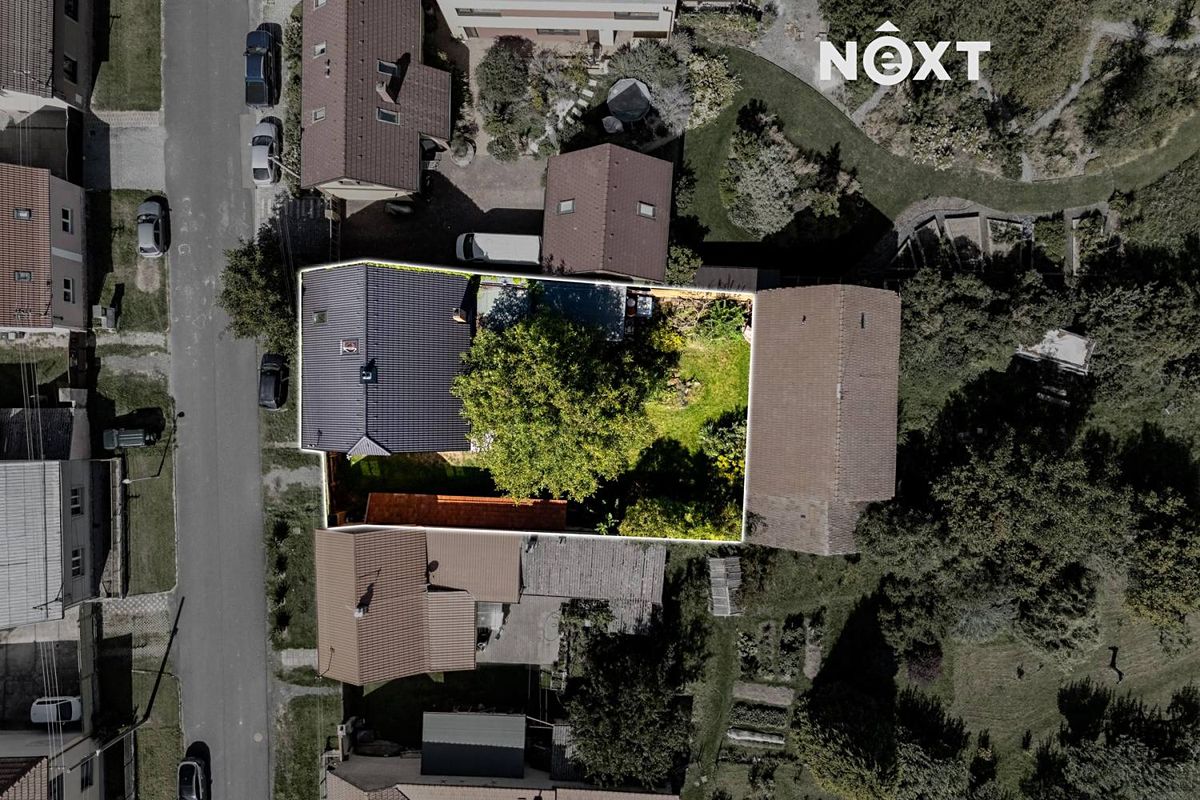Prodej rodinného domu 307 m², pozemek 542 m² – fotografie 4