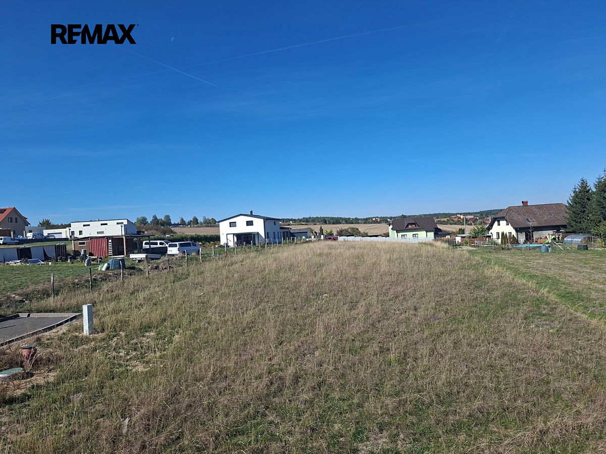 Prodej stavebního pozemku 1264 m² – fotografie 2