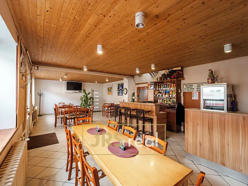 Prodej rodinného domu 220 m², pozemek 523 m², Dolní Němčí – náhled fotky 3
