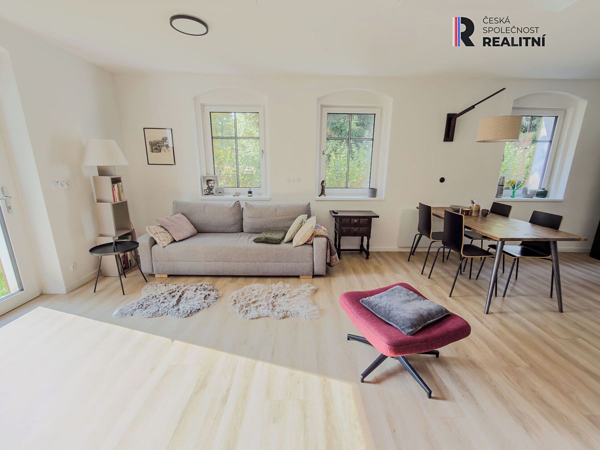Prodej rodinného domu 140 m², pozemek 2691 m² – fotografie 2