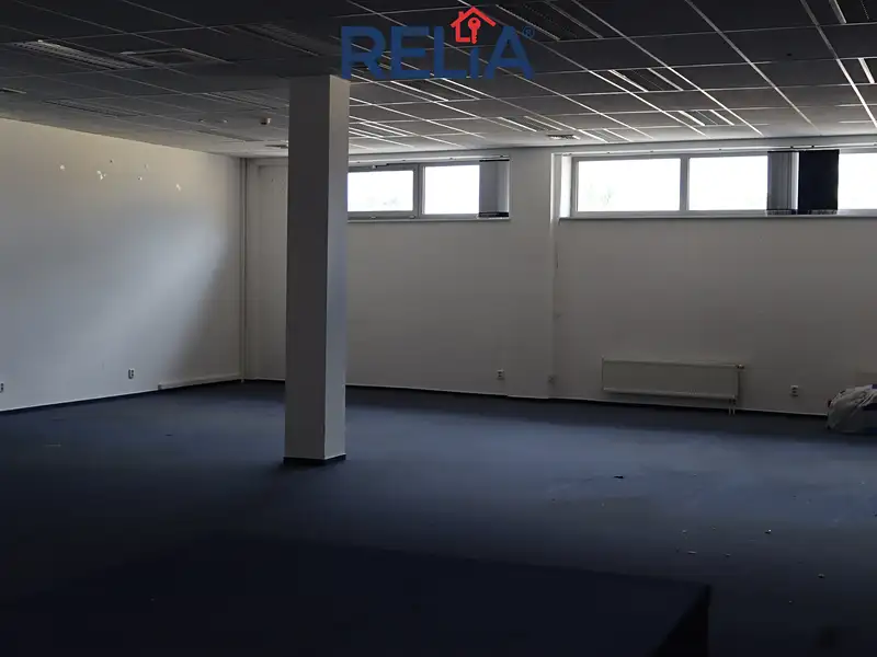 Pronájem kanceláře 262 m², Liberec – náhled fotky 2