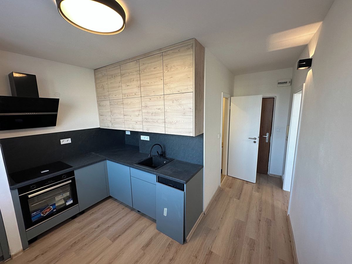 Pronájem bytu 1+1 32 m²