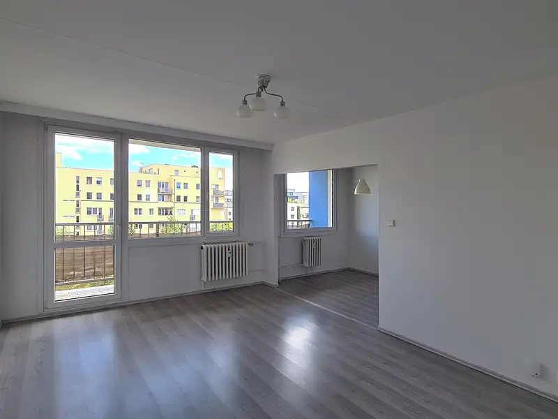 Prodej bytu 3+1 78 m², Praha – náhled fotky 1