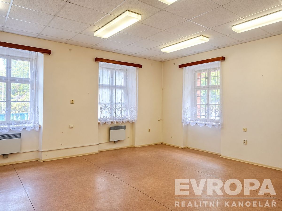 Pronájem skladového prostoru 32 m² – fotografie 2