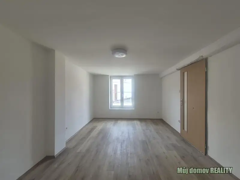 Pronájem bytu 2+1 45 m², Praha – náhled fotky 3