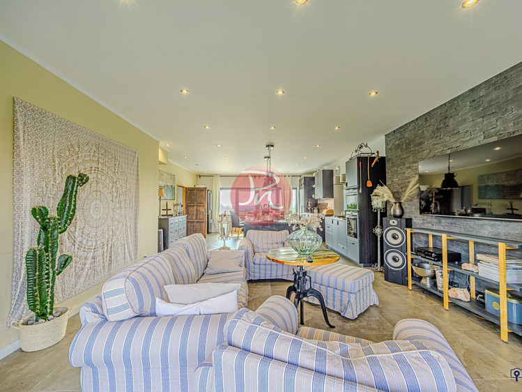 Будинок на продаж, 208 м² (30 з 69)