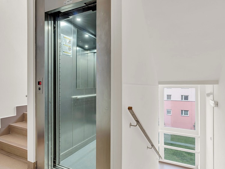 Квартира 4+kk на продаж, 76 м² (16 з 18)