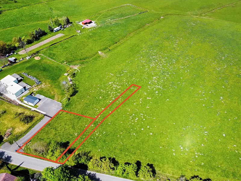 Prodej stavebního pozemku 780 m², Obecnice – náhled fotky 1