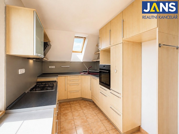 Квартира 3+1 на продаж, 74 м² (2 з 35)