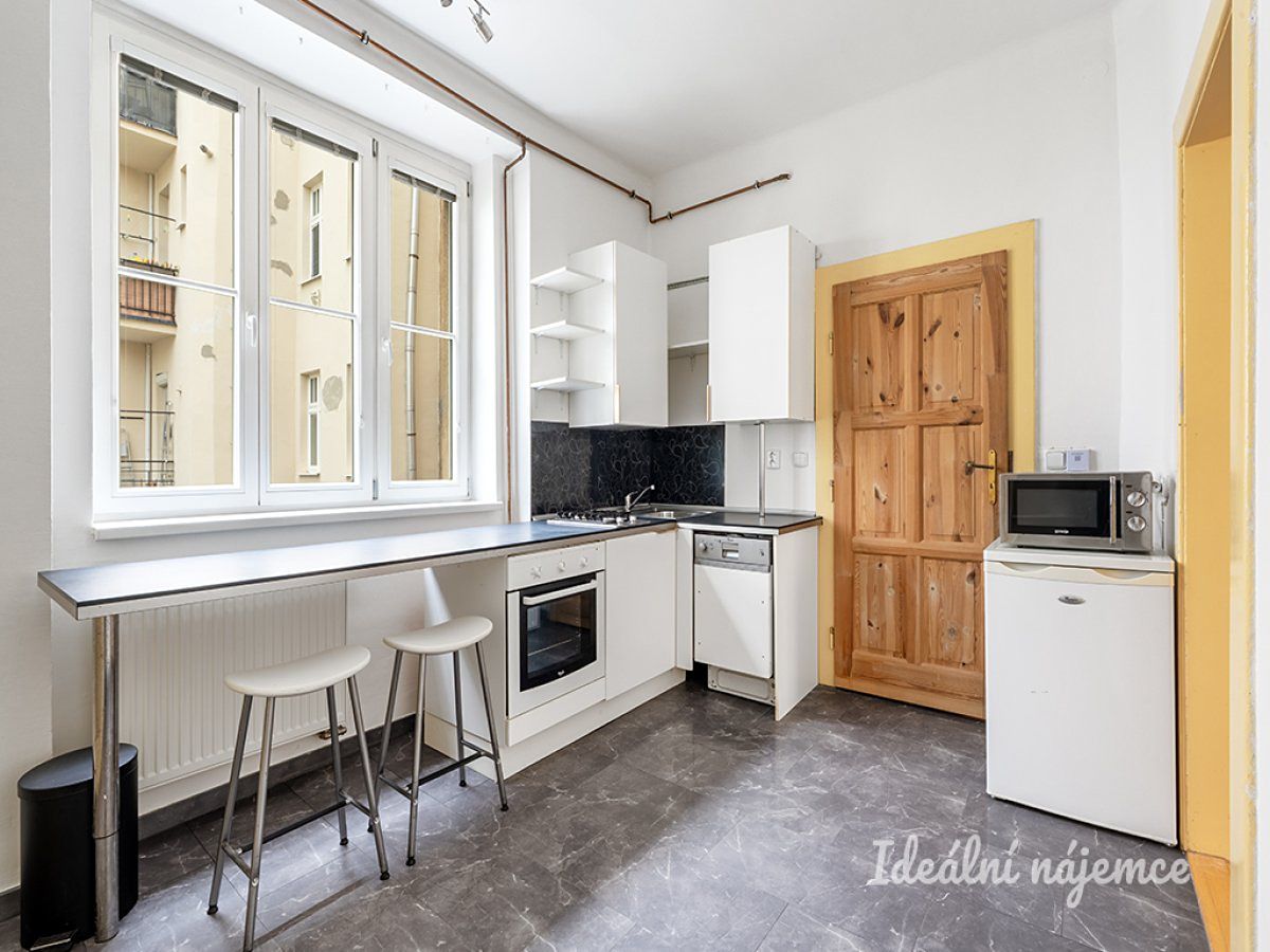 Pronájem bytu 2+kk 37 m² – fotografie 4
