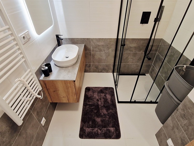 Pronájem bytu 2+kk, 53 m² (19 z 25)