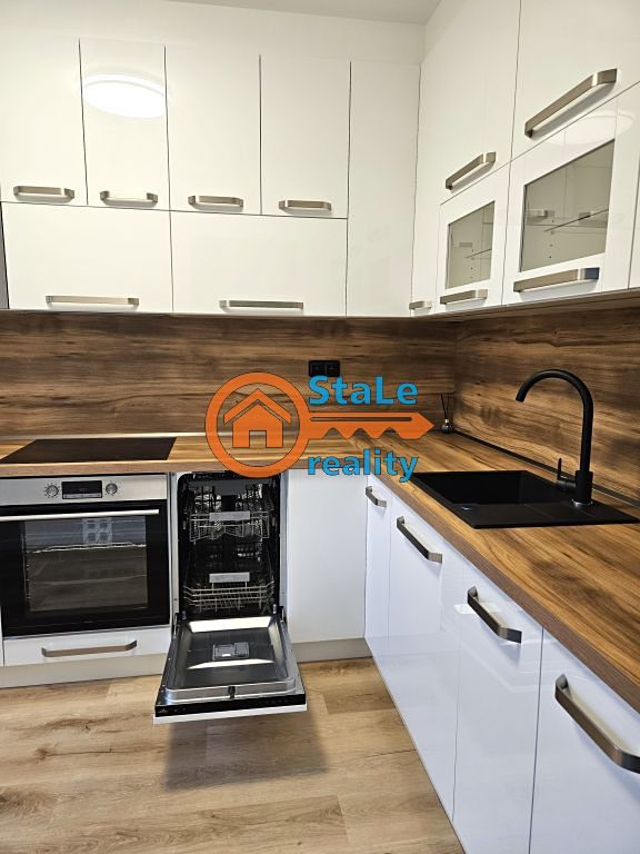 Pronájem bytu 2+1 45 m² – fotografie 5